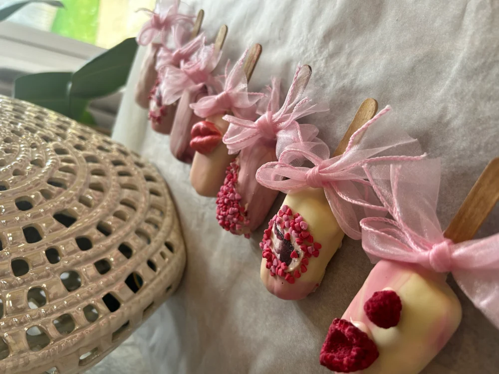 Romantic Citrus Bliss Pops - Image 3